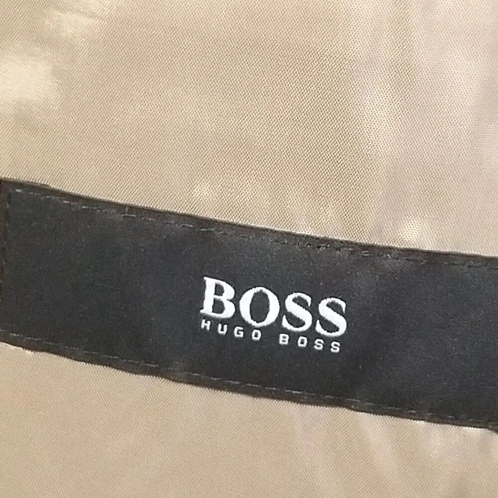 Hugo Boss 44R Sport Coat 3 Button Tan Silk Wool Blend Plaid Classic Business